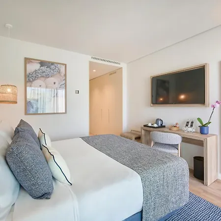 The Editory By The Sea